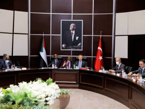  أوكتاي أكد استعداد بلاده  للتعاون مع السودان