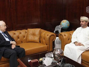 Abu-Ghazaleh Receives Oman’s Ambassador To Jordan