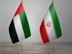 تمتاز هذه الجزيرة بمياهها العميقة الصالحة لرسو السفن