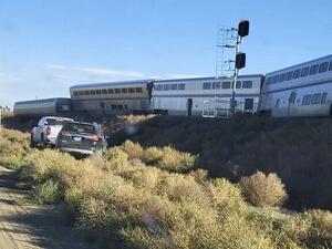 مقتل 3 أشخاص بخروج قطار عن مساره بالولايات المتحدة