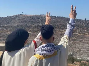 عمران ورغد.. شابان من نابلس عقدا قرانهما على جبل صبيح