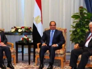 قمة ثلاثية في شرم الشيخ