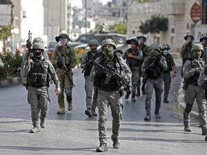 Israeli forces arrest two prisoners who escaped jail days ago