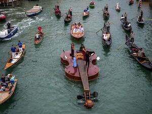 Giant Floating Violin 