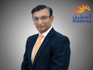 المشرق يوقع مذكرة تفاهم استراتيجية مع «دافزا» لدعم نمو الشركات الصغيرة والمتوسطة