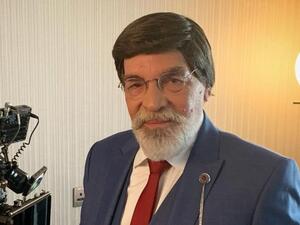 Yaser Al-Azmeh Abandons His Signature Wig for the First Time (Picture)