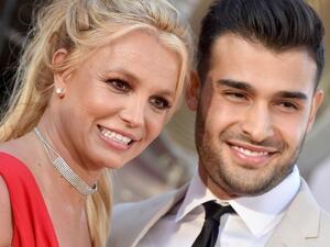 بريتني سبيرز وسام أصغري