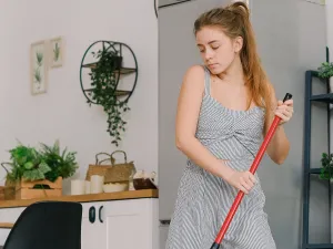 طبيب البوابة: 5 أعمال منزلية تقلل خطر الإصابة بالخرف