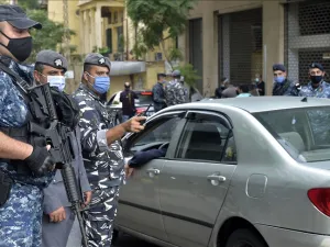 عناصر من الأمن اللبناني
