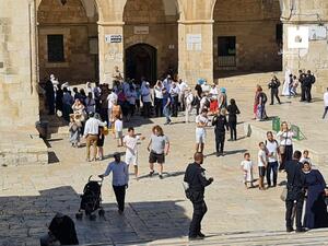 مستوطنون في باحات المسجد الأقصى