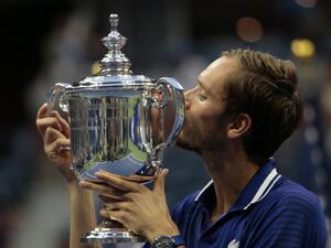 Russia's Daniil Medvedev kisses the trophy after winning the 2021 US Open Tennis tournament men's final match against Serbia's Novak Djokovic at the USTA Billie Jean King National Tennis Center in New York, on September 12, 2021. (Photo: AFP)