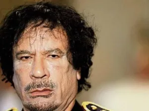 الزعيم الليبي الراحل معمر القذافي