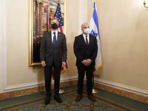 وزير الخارجية الأمريكي يلتقي نظيره الإسرائيلي بواشنطن