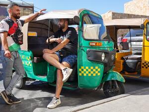  استهلاك البنزين تراجع بعد ارتفاع الأسعار خلال الفترة الماضية.