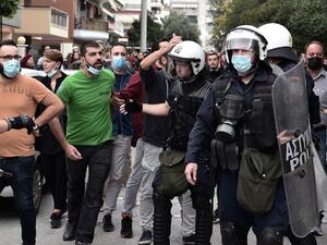 Greek teachers' unions protest new education law