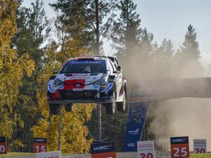 تويوتا تحتفي بفوزها السادس في بطولة العالم للراليات خلال رالي فنلندا