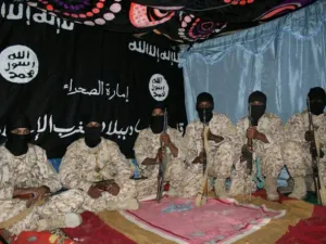 مقاتلون من جماعة أنصار الإسلام