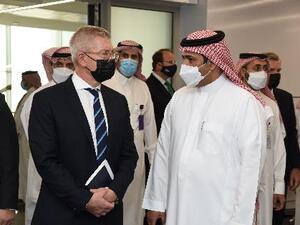 stc وإريكسون توقعان اتفاقية لاستخدام الطاقة المتجددة لتشغيل الشبكة