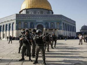 جنود من قوات الاحتلال في ساحات المسجد الأقصى