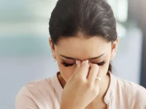 أسباب الرؤية الضبابية بعد تناول الطعام