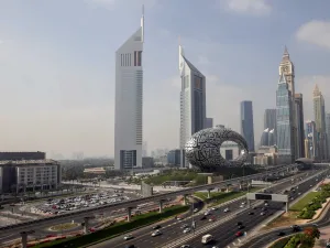 الإمارات بعد 50 عاما… نقطة مضيئة في الظلام العربي