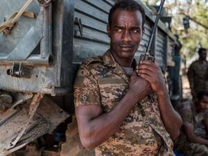 وتخوض قوات الجبهة في إقليم تيغراي في شمال إثيوبيا قتالا ضاريا في مواجهة القوات الإثيوبية