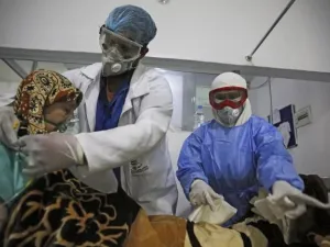 العالم تجاوز عتبة 5 ملايين وفاة بفايروس كورونا