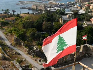 سلاح الأسماء والمعاني في لبنان