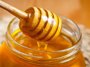 7 من فوائد العسل الصحية للجسم