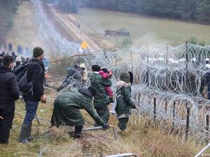 لاجئون على حدود  بيلاروسيا 