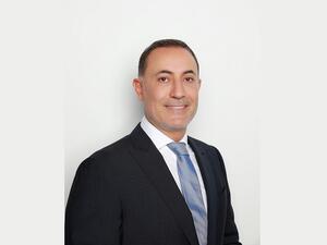 انضمام إخصائيين رائدين في طب العيون إلى قائمة الخبراء بمستشفى مورفيلدز  للعيون في دبي