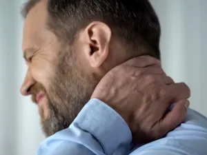 العصب المقروص..9 علاجات لتخطي الألم الذي لا يحتمل