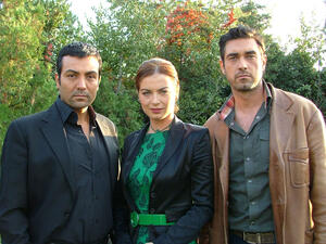مسلسل وتمضي الأيام