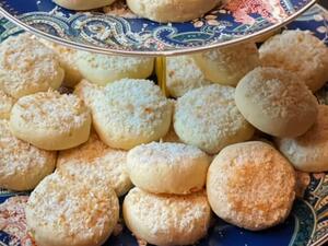 بسكويت الليمون الهش يشبه الغريبة