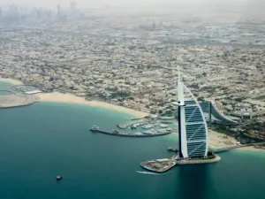 اربعة ايام ونصف عمل في الاسبوع