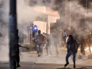 الذكرى 11 لثورة الياسمين في تونس