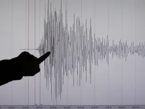هزة أرضية بقوة 6 درجات تضرب إندونيسيا