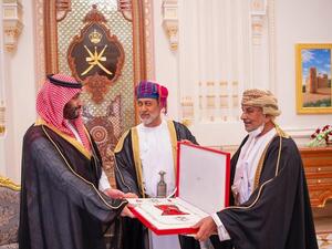 محمد بن سلمان والسلطان هيثم بن طارق