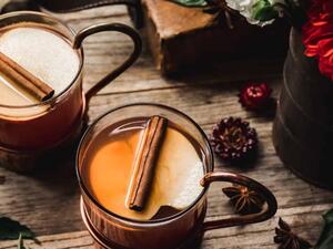 وصفات احتفالية: شراب التفاح بالقرفة الساخن