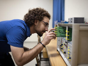 برنامج Google.org يقدّم منحة بقيمة 1.3 مليون دولار أمريكي لتنمية المهارات الرقمية لدى الأشخاص ذوي الاحتياجات الخاصة والنساء واللاجئين