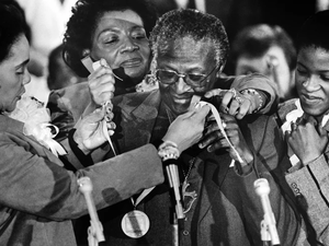 Desmond Tutu and his daughters 