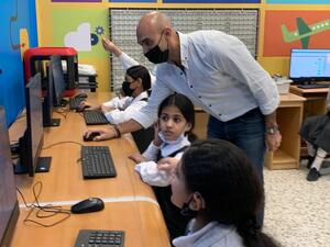 Microsoft Leads Coding Training for Students With Hearing Disabilities