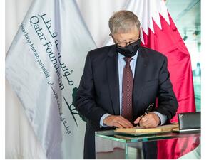 Bill Gates Visits Qatar Foundation