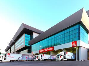 الإمارات للشحن الجوي نقلت 600 مليون جرعة لقاح "كوفيد-19"