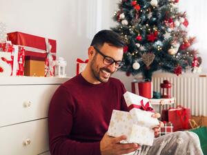 عبّري عن حبّكِ من خلال تقديم هدية مميّزة  أفضل هدايا الكريسماس لعام 2021