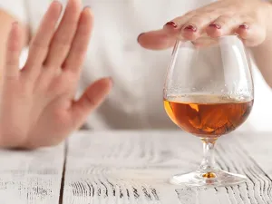 ما هي آثار الكحول على الجسم؟