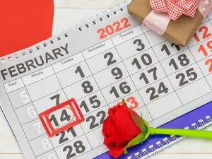 رسائل ومسجات عيد الحب 2022