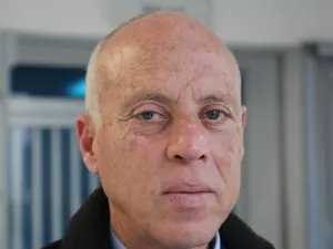 النهضة تجر قيس سعيد إلى مربعها المفضل