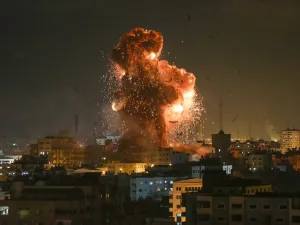 غارات اسرائيلية على غزة