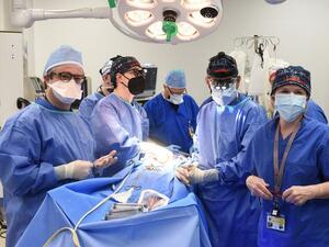 زراعة قلب خنزير في جسد إنسان بأول تجربة في التاريخ